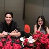 El dan Syifa saling memfoto satu sama lain