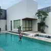Adhisty Zara