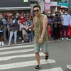Potret Aldi Taher Bergaya di Citayam Fashion Week