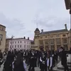 Angie di lingkungan kampus Oxford
