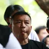 Anang Hermansyah Menangis di Pemakaman Bunda Iffet