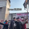 Andovi da Lopez dan Jovial da Lopez Orasi depan Gedung DPR