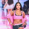 Suni Lee tampil cantik di Victoria&#039;s Secret