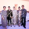 Annisa Yudhoyono dan Aira di Acara Fashion Show