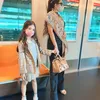 Aura Kasih dan Arabella di kereta bandara