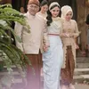 ayah sambung gandeng tangan Syifa Hadju