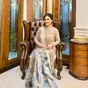 Potret Bella Saphira Kondangan
