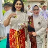 Potret Bella Saphira Kondangan