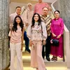Potret Bella Saphira Ultah ke-52 Tahun