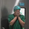 Billy Syahputra berdoa