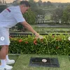 boy william sambangi makam adik