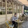 Bagian teras Kafe Ryeowook Suju