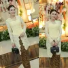 Ayu Ting Ting cantik pakai kebaya