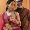 Bunga Zainal Jadi &#039;Boneka India&#039; di Resepsi Pernikahan Keponakan