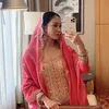 Potret Cantik Bunga Zainal 