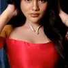 Potret Cantik Davina Karamoy di Gala Premier Film Kang Solah from Kang Mak X Nenek Gayung