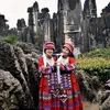 Potret Natasha Wilona dan Ibu di Shilin Stone Forest