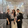 Kimberly Ryder Pakai Gaun Vintage Mamanya