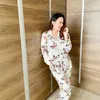 Meiza Aulia Coritha Istri Eza Gionino