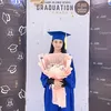 Potret Cantik Sidney Anak Cut Tary Wisuda