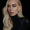 Potret Cantik Vanessa Kirby
