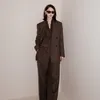 YoonA Pakai Outfit Coklat