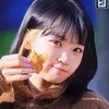 Chaewon LE SSERAFIM Bungeoppang