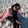 Selfie cantik Citra Kirana di pantai.
