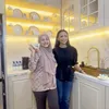 Kris Dayanti bersama desainer