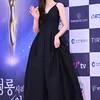 Aktris Top yang Jadi Sorotan di Red Carpet Blue Dragon Series Awards 