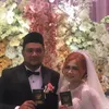 Lindi &amp; Virgoun pamer buku nikah