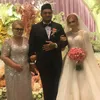 Potret Lindi &amp; Virgoun bareng Eva Manurung