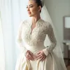 Amanda Manopo pakai gaun klasik modern