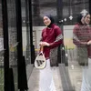 Dian Ayu Main Padel Baju Daerah