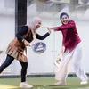 Dian Ayu Main Padel Baju Daerah