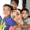 enno lerian dan empat anaknya