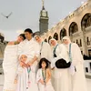 Fairuz A Rafiq Umrah Sekeluarga