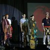 Para model juga turut hadir mengenakan outfit yang memperlihatkan kekayaan Indonesia. Berbagai jenis kain ditunjukkan dalam acara ini.