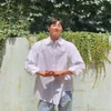 Bae Na Ra Pakai Kemeja Putih