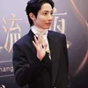 Lee Soo Hyuk di Weibo Gala 2025