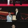 Lee Soo Hyuk di Weibo Gala 2025