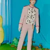 Potret Ganteng Onew SHINee di Preskon \&#039;Dice