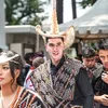 Verrell Bramasta Pakai Busana Adat NTT