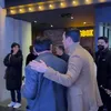 Potret Hyun Bin Bersama Ayah Mertuanya