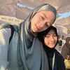 Potret Inara Rusli Umrah Bareng Starla