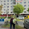 Ira Wibowo dan ibu kunjungi apartemen masa kecil