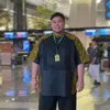 Potret Ivan Gunawan Diantar Orang Tersayang untuk Berangkat Haji