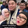 Ivan Gunawan Sujud di Kaki Ibunda Jelang Berangkat Haji