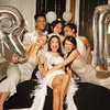 Jennifer Coppen bahagia saat bridal shower