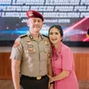 Potret Kadek Devie Dampingi Suami Naik Jabatan